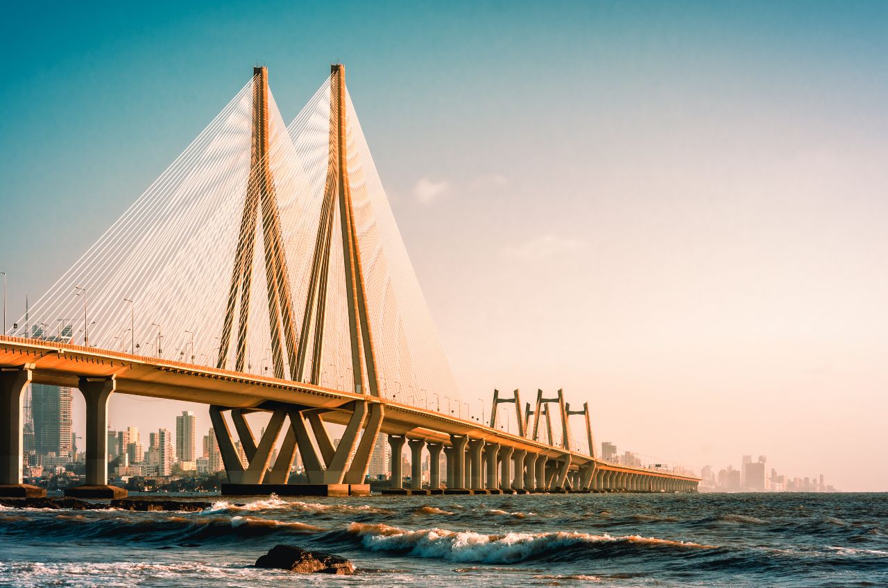 Brücke in Indien, nahe Mumbai "Rajiv Gandhi Sea Link"